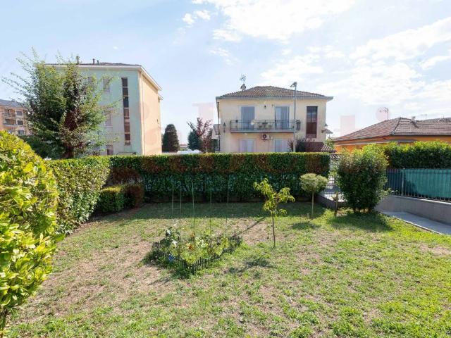 Villa Schiera in vendita a Oltrepo, Piemonte