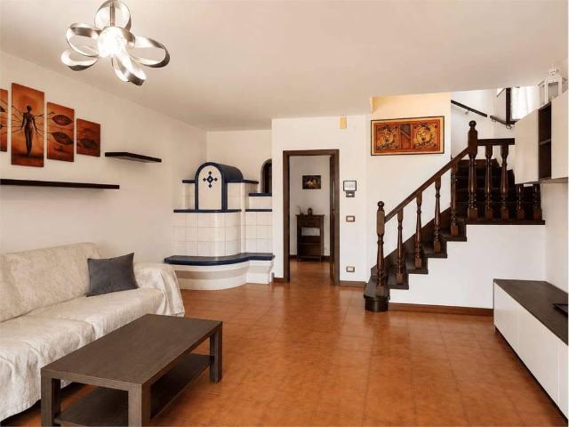 Villa Schiera in vendita a Comunità Rotaliana-Königsberg, San Michele All'adige