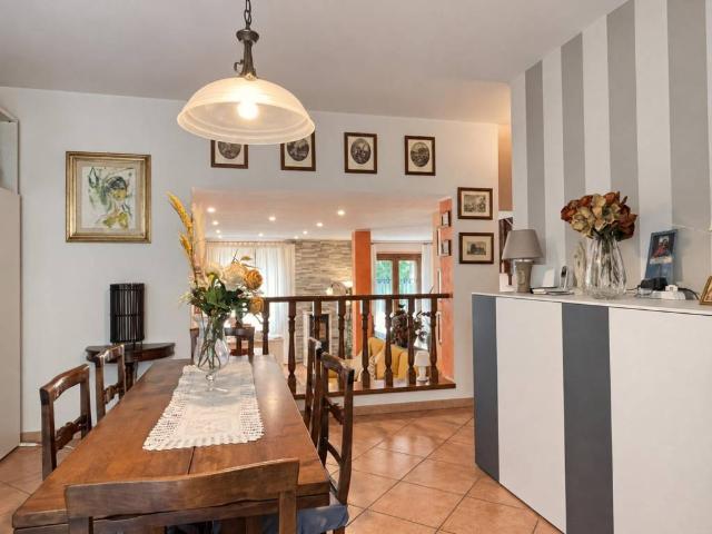 Villa Schiera in vendita a Ponte a Egola, San Miniato