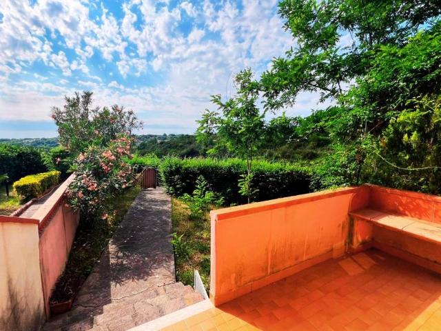 Villa Schiera in vendita a San Giorgio, Calabria
