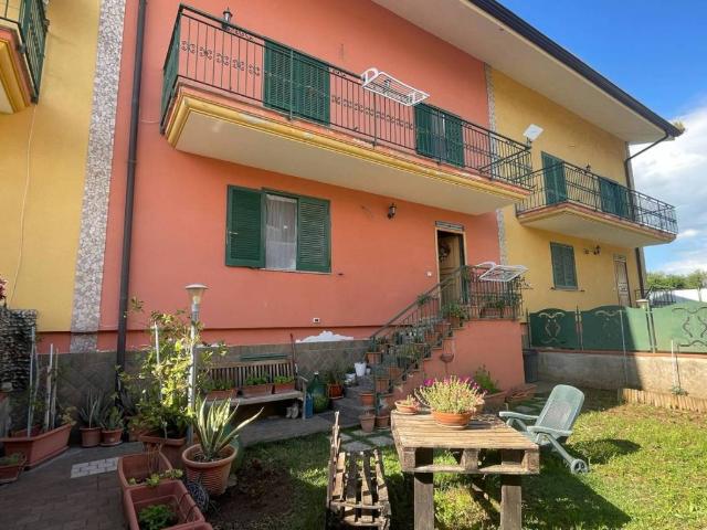 Villa Schiera in vendita a San Nicola Manfredi, Campania