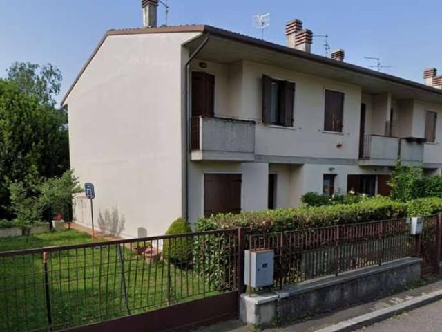 Villa Schiera in vendita a San Pietro In Cariano, Veneto