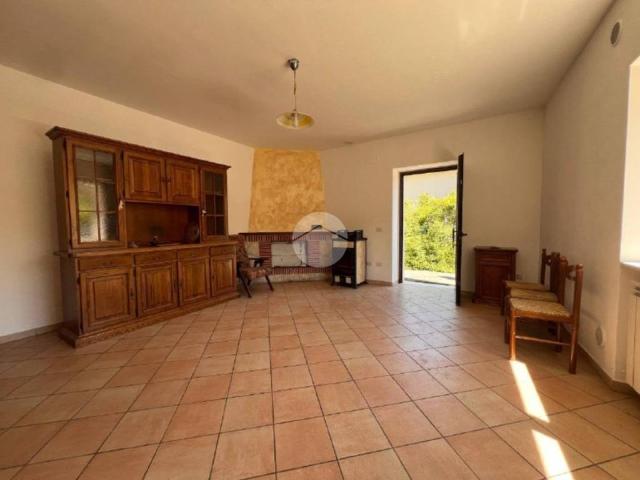 Villa Schiera in vendita a San Pio Delle Camere, Abruzzo
