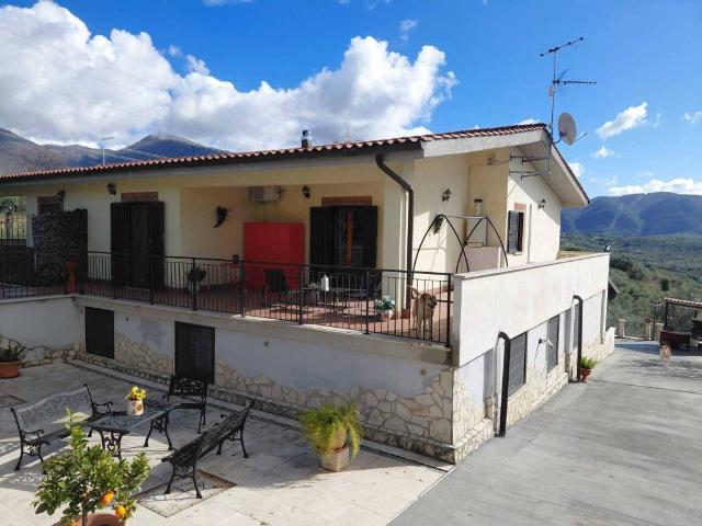 Villa Indipendente in vendita a Roma Capitale, Lazio