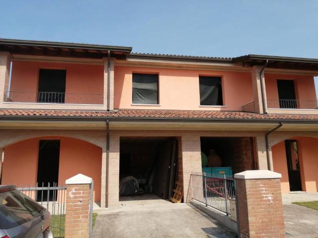 Villa Schiera in vendita a Unione Comuni Modenesi Area Nord, San Possidonio