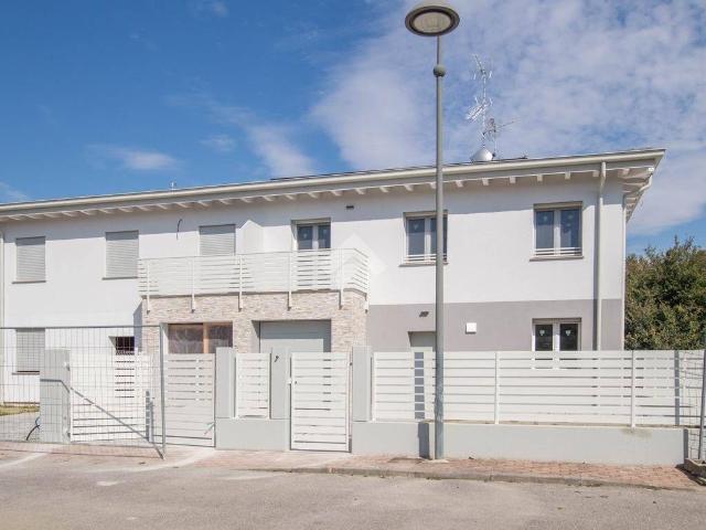 Villa Schiera in vendita a Unione Comuni Modenesi Area Nord, San Prospero
