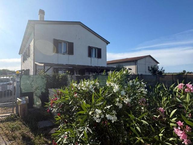 Villa Schiera in vendita a Unione Comuni Modenesi Area Nord, San Prospero