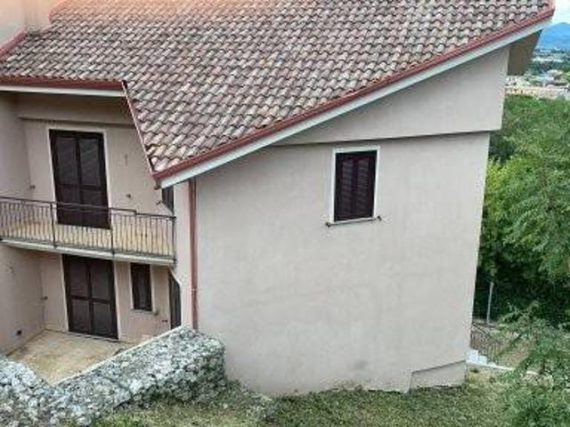 Villa Schiera in vendita a San Salvatore Telesino, Campania