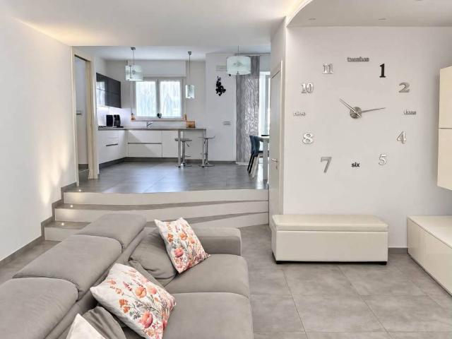 Villa Schiera in vendita a San Salvo, Chieti