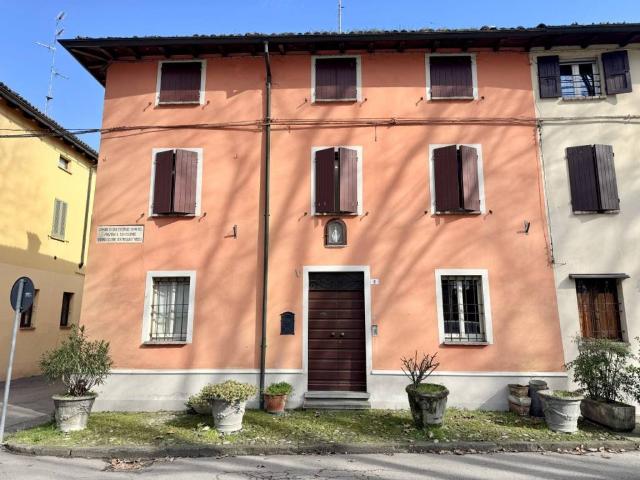 Villa Schiera in vendita a San Secondo Parmense, Reggio Emilia