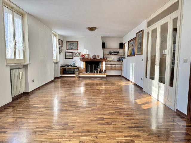 Villa Schiera in vendita a San Secondo Parmense, Reggio Emilia