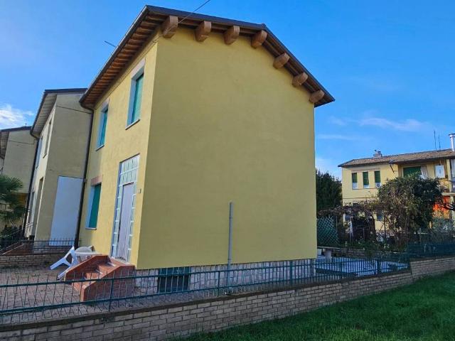 Villa Schiera in vendita a Di Contro, Marche