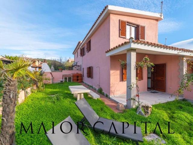 Villa Schiera in vendita a Puntaldia, Sardigna/Sardegna