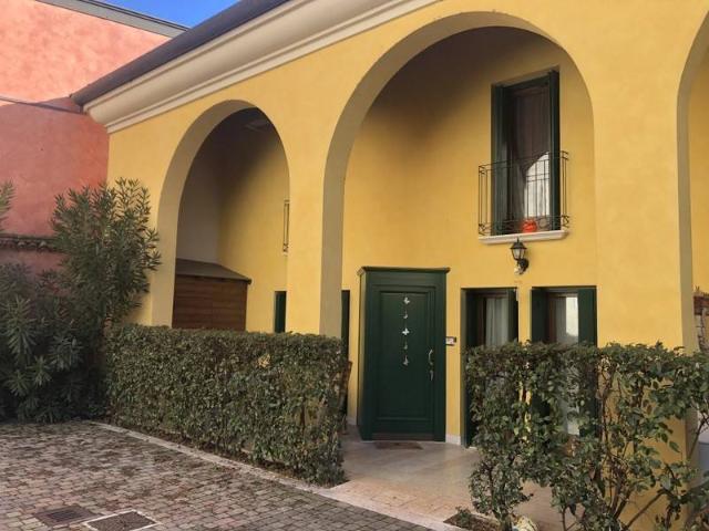 Villa Schiera in vendita a Prodolone, San Vito Al Tagliamento
