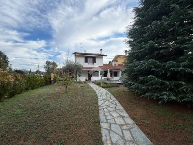Villa Schiera in vendita a Merlino, Sangano