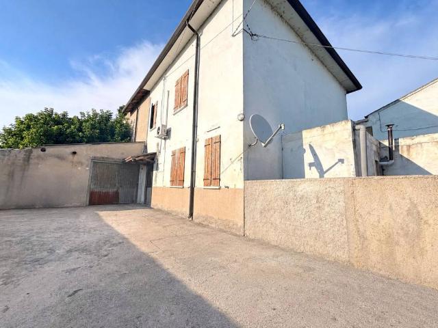 Villa Schiera in vendita a Sanguinetto, Veneto