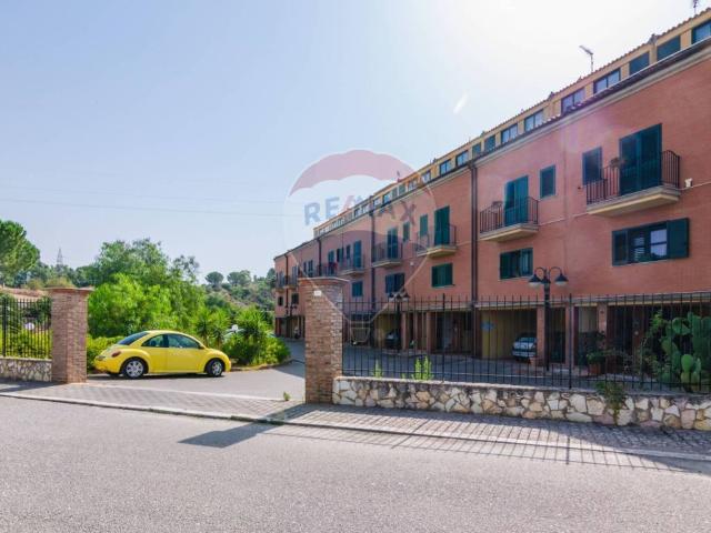Villa Schiera in vendita a Santa Caterina Villarmosa, Sicilia