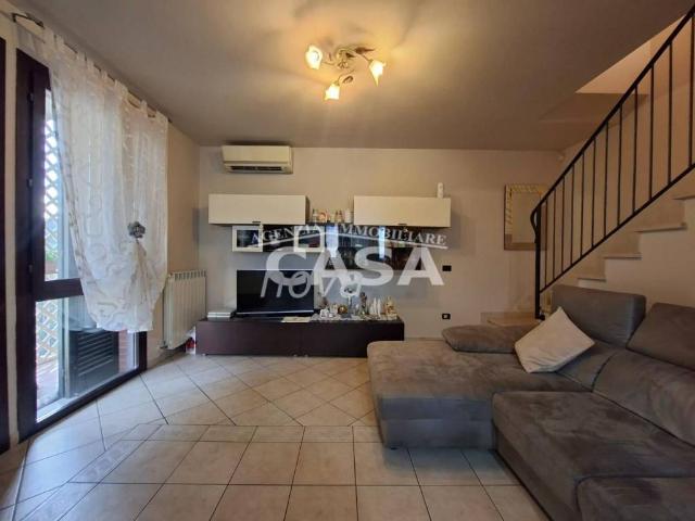 Villa Schiera in vendita a Ponticelli, Santa Maria A Monte