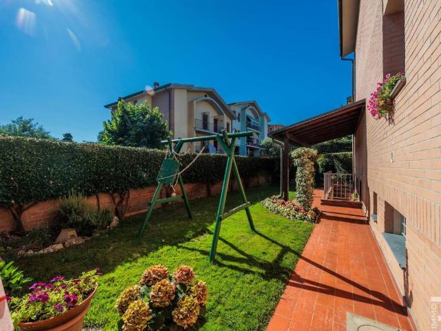 Villa Schiera in vendita a Sottili, Santa Maria A Monte