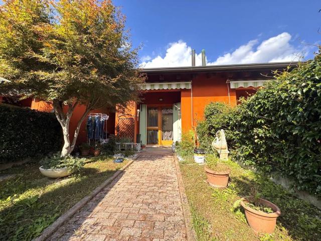 Villa Schiera in vendita a Villanova Di Camposanpiero, Veneto