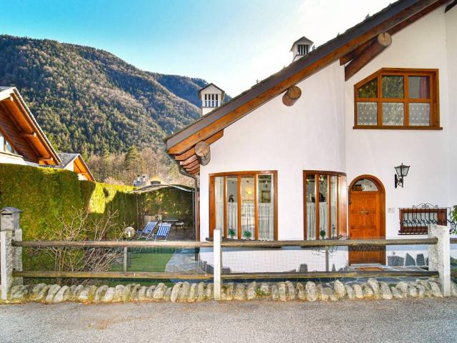 Villa Schiera in vendita a Piemonte, Verbano-cusio-ossola