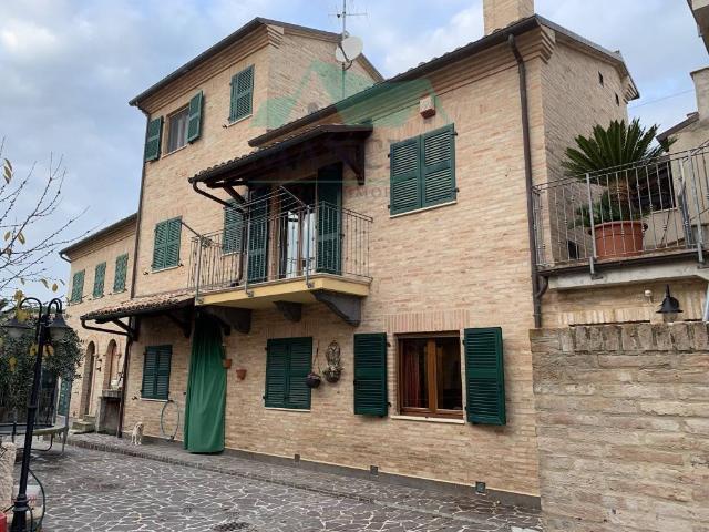 Villa Schiera in vendita a Marche, Ancona
