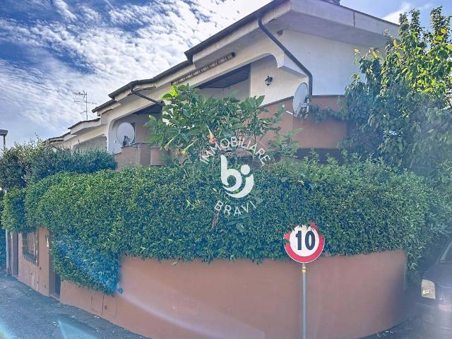 Villa Schiera in vendita a Roma Capitale, Lazio