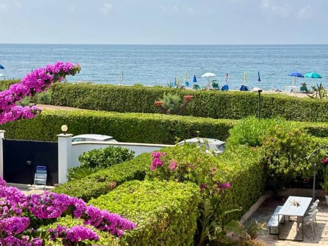 Villa Schiera in vendita a Cooperativa Casa Mia, Santa Marinella