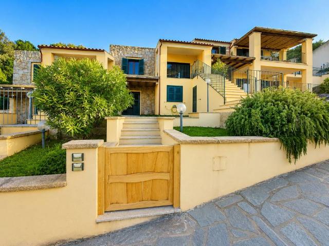 Villa Schiera in vendita a Santa Teresa Gallura, Sardigna/Sardegna