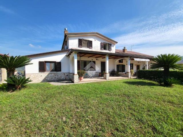 Villa Schiera in vendita a Sant'agata De' Goti, Campania
