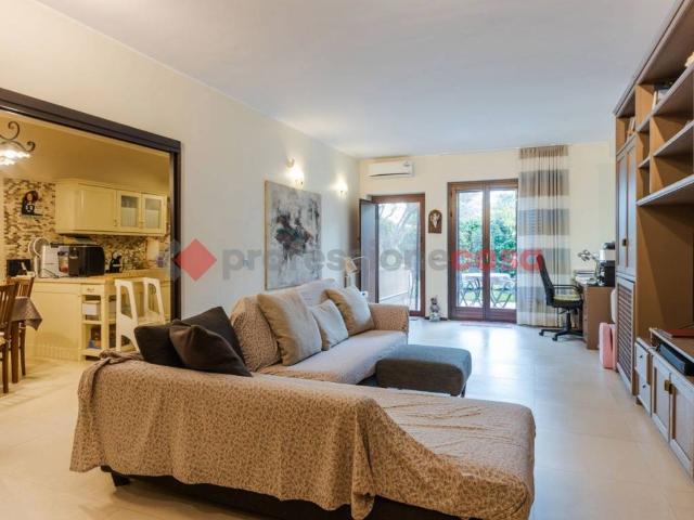 Villa Schiera in vendita a Sant'agata Li Battiati, Sicilia
