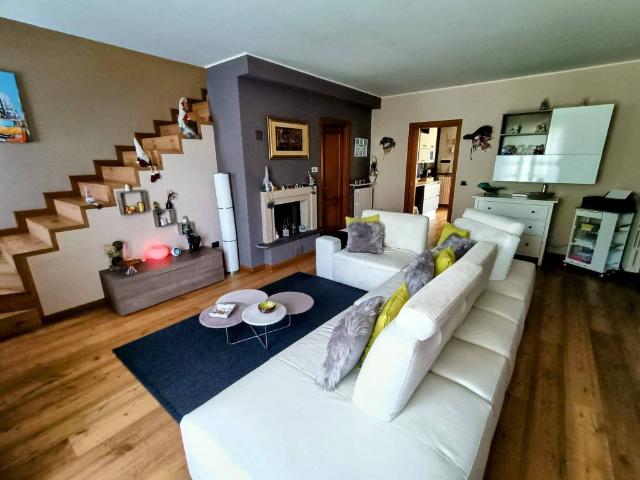 Villa Schiera in vendita a Piemonte, Cuneo