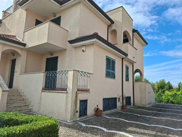Villa Schiera in vendita a Sant'anastasia, Campania