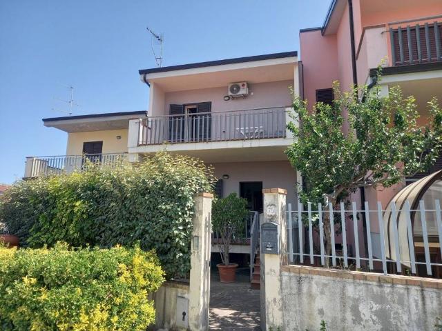 Villa Schiera in vendita a Calabria, Catanzaro