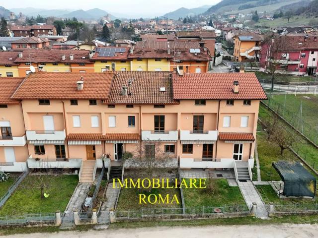 Villa Schiera in vendita a Marche, Pesaro E Urbino