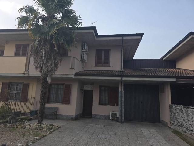 Villa Schiera in vendita a Sant'angelo Lodigiano, Lombardia