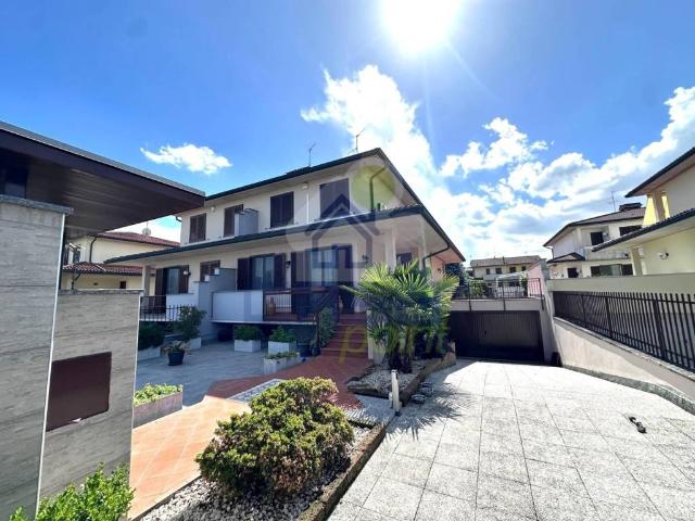 Villa Schiera in vendita a Sant'angelo Lodigiano, Lombardia