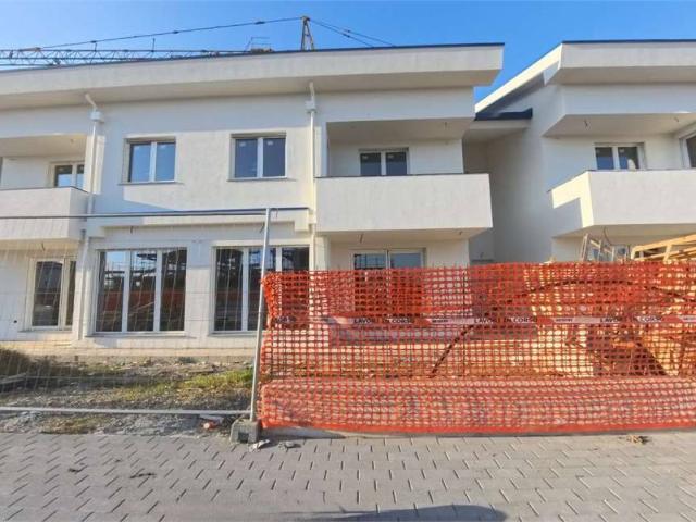 Villa Schiera in vendita a Unione di comuni Valmarecchia, Santarcangelo Di