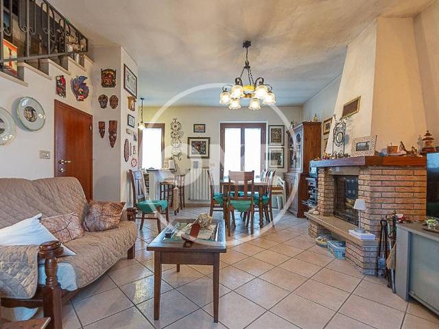 Villa Schiera in vendita a Sant'eufemia A Maiella, Abruzzo