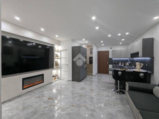 Villa Schiera in vendita a Val d’Enza, Re