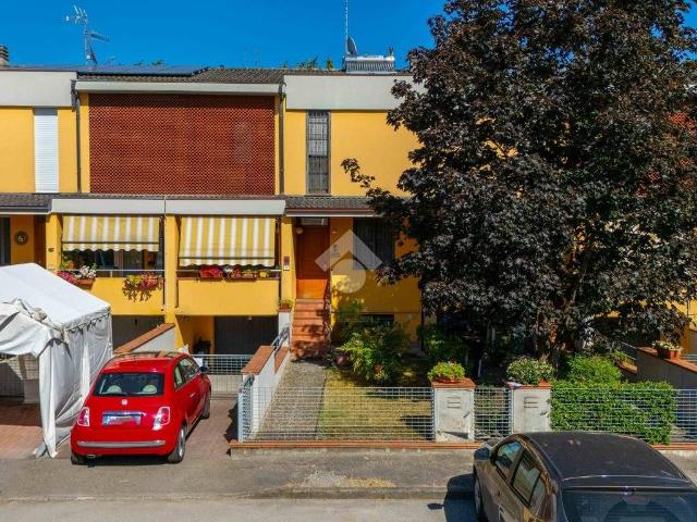 Villa Schiera in vendita a Val d’Enza, Re