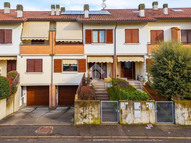 Villa Schiera in vendita a Val d’Enza, Re