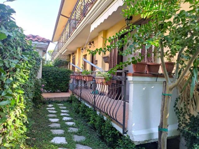 Villa Schiera in vendita a Santo Stefano Del Sole, Campania