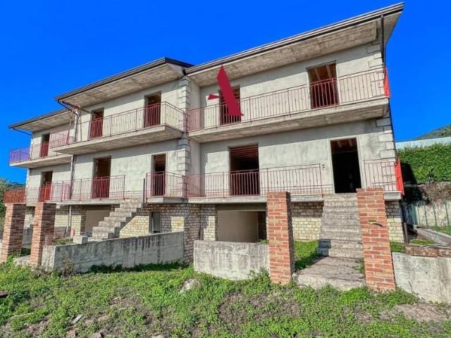 Villa Schiera in vendita a Santo Stefano Del Sole, Campania