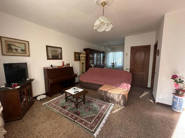 Villa Schiera in vendita a Ponzano Magra, Santo Stefano Di Magra