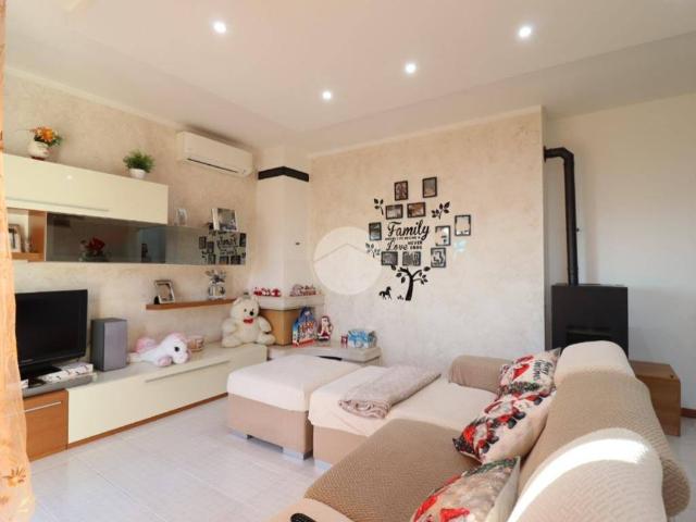 Villa Schiera in vendita a Unione dei Comuni della Val Vibrata, Sant'omero