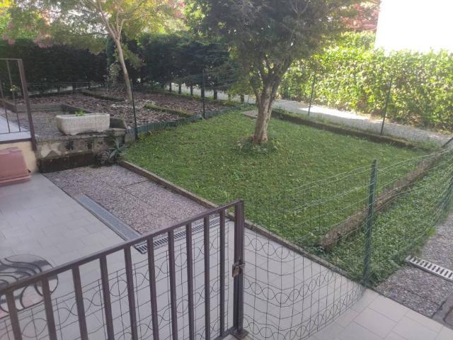 Villa Schiera in vendita a Sant'omobono Imagna, Lombardia