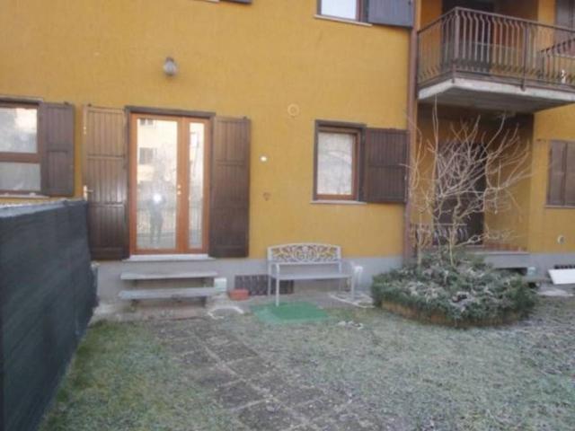 Villa Schiera in vendita a Sant'omobono Imagna, Lombardia