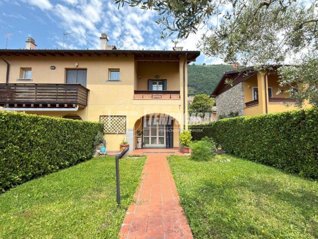 Villa Schiera in vendita a Sarnico, Lombardia