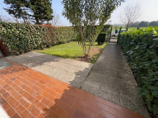 Villa Schiera in vendita a Cassina Ferrara, Saronno